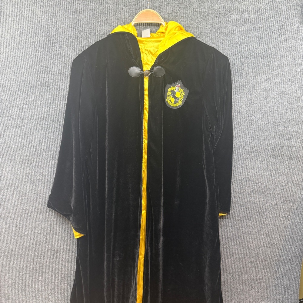 Spirit Halloween Hufflepuff Robe Adult One Size Black Yellow Harry Potter Robe